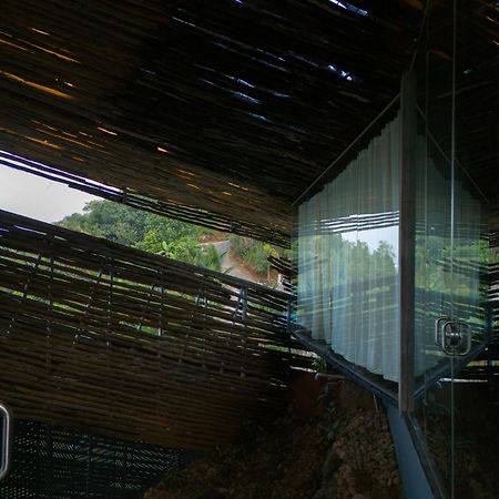 The Ledge By Bloobuck Villa Pirmed Exterior photo